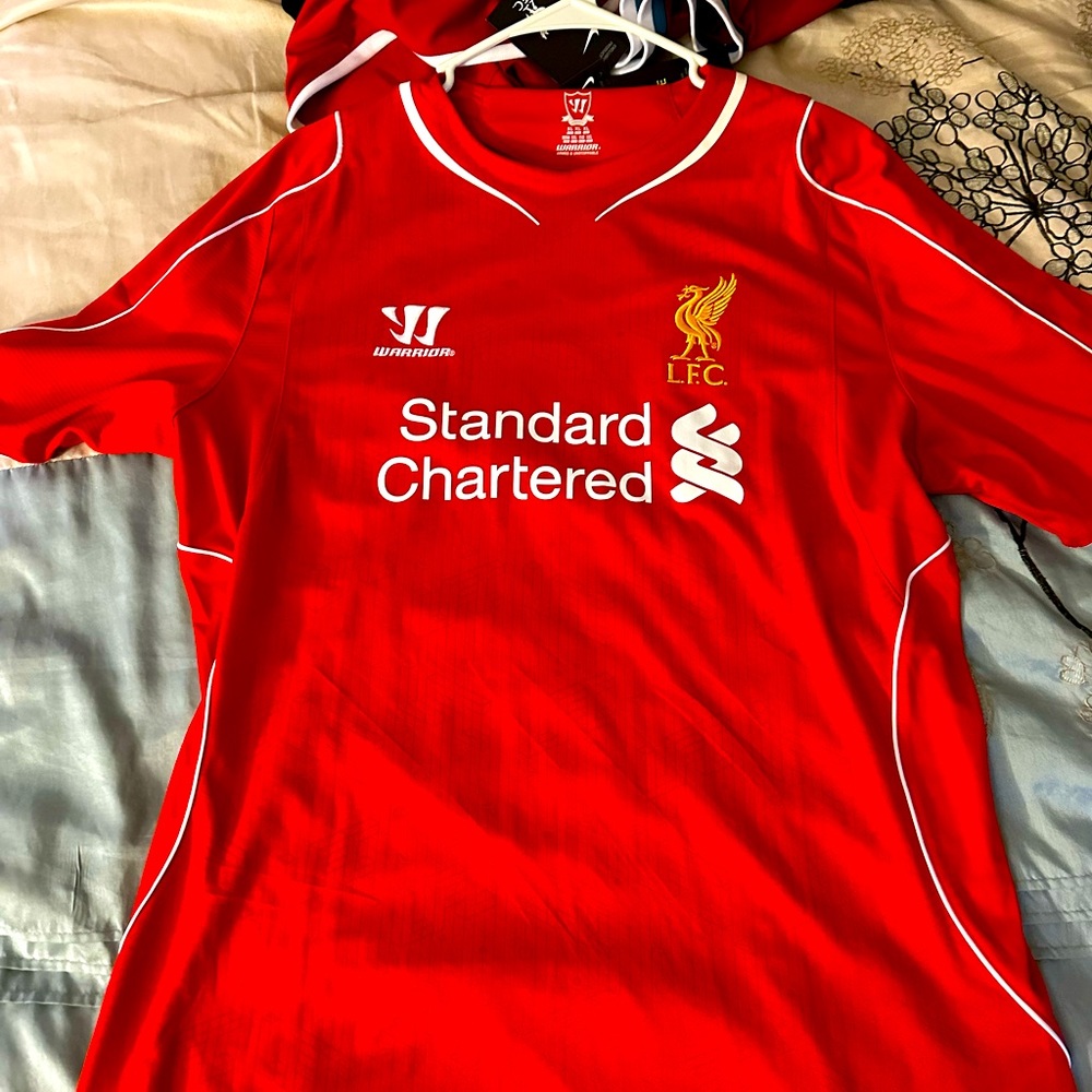14/15 Liverpool home kit